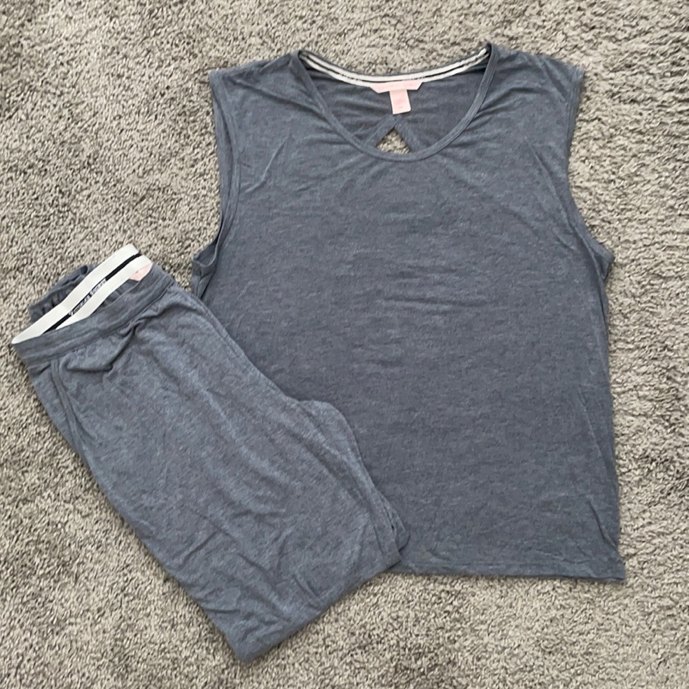 Victoria Secret sleep set